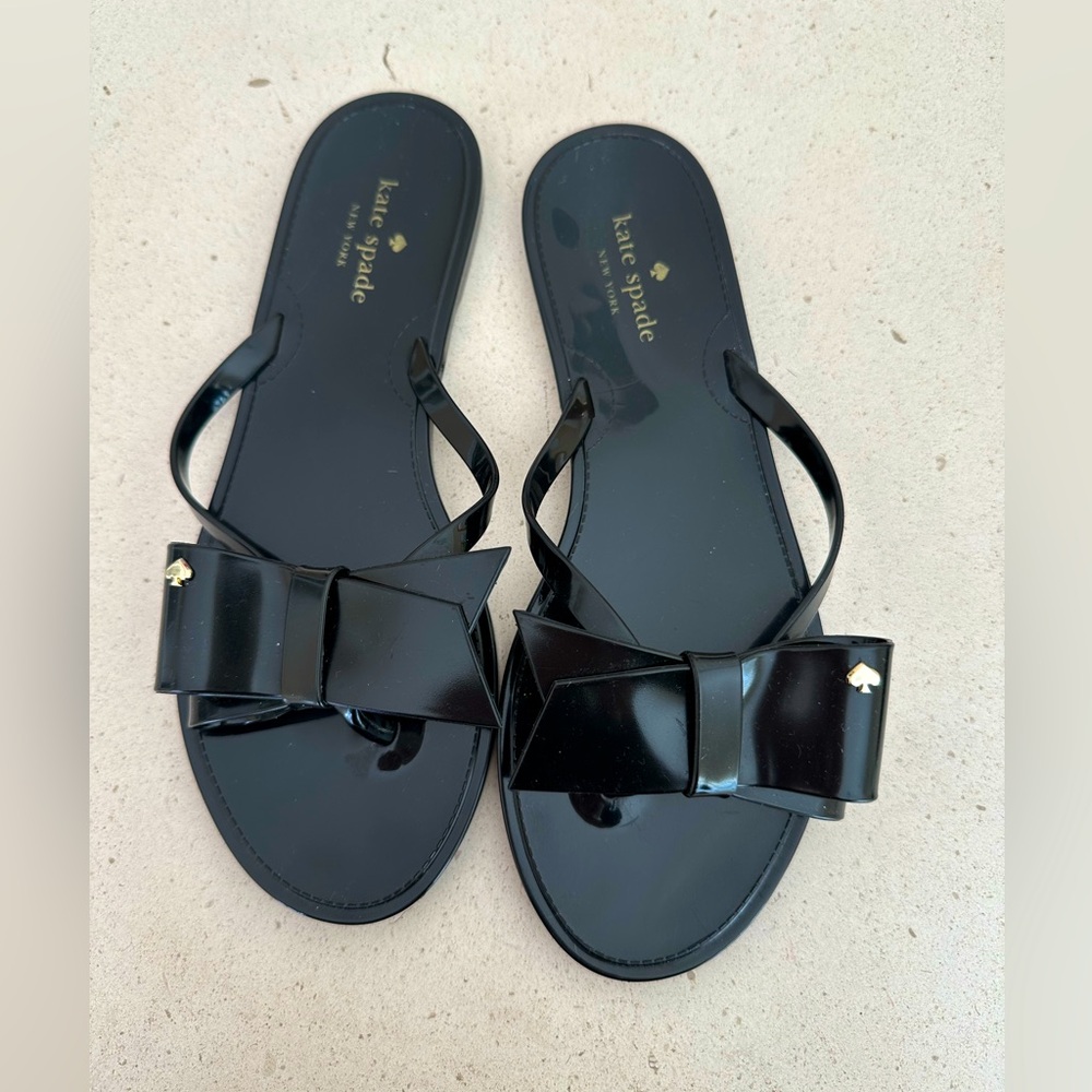Kate Spade black jelly sandals with bow size 7, never worn